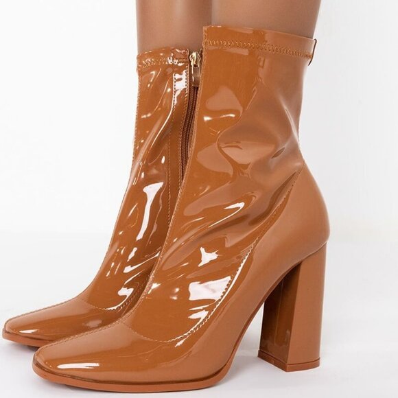 AZALEA WANG DO YOUR WORST CHUNKY HEEL BOOTIE IN CARAMEL – AKIRA AZALEA WANG DO YOUR THANG CHUNKY HEEL BOOTIE IN CARAMEL